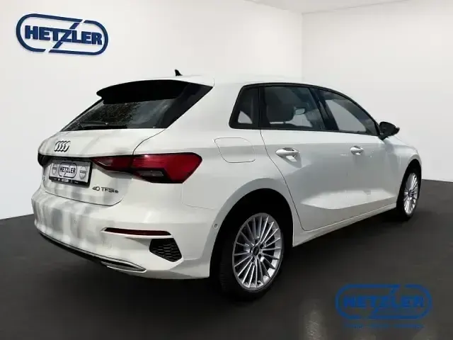 Gebraucht Audi A3 Sportback e-tron Advanced Plus 150 PS (110 kW) 2022 Andere Kleinwagen