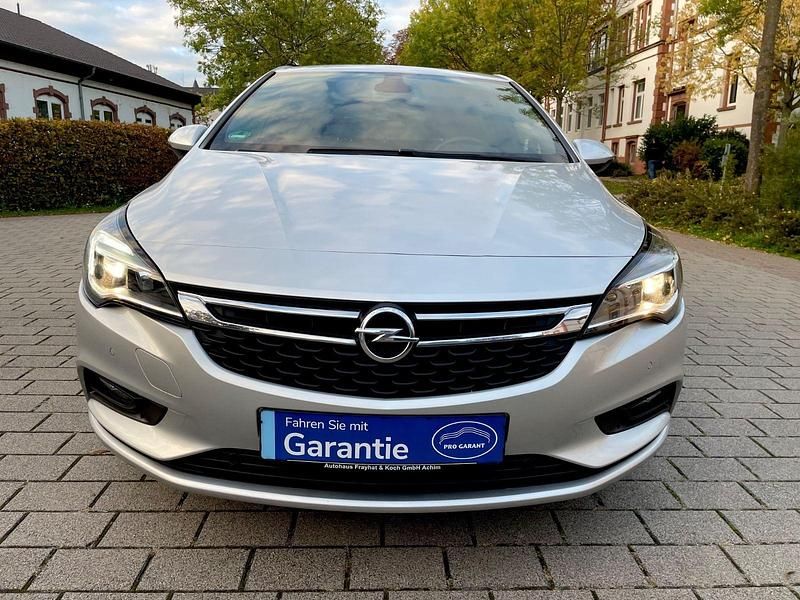 Gebraucht Opel Astra Dynamic 125 PS (91 kW) 2016 Silber Limousine