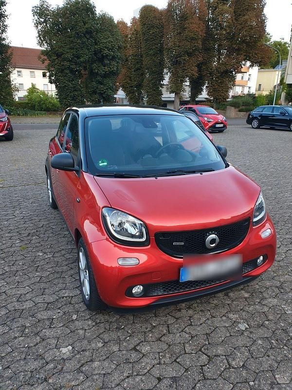Rot Gebraucht 2017 Smart ForFour Passion Kleinwagen | 7.990 € (Guter Preis) - Bild 1/4