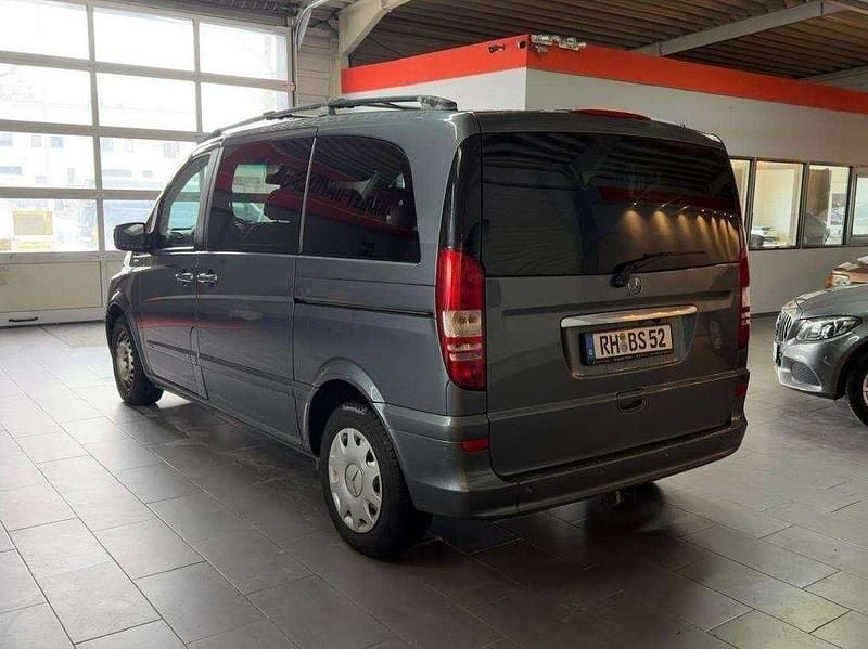 Gebraucht Mercedes Viano 163 PS (119 kW) 2011 Flintgrau metallic Van / Kleinbus
