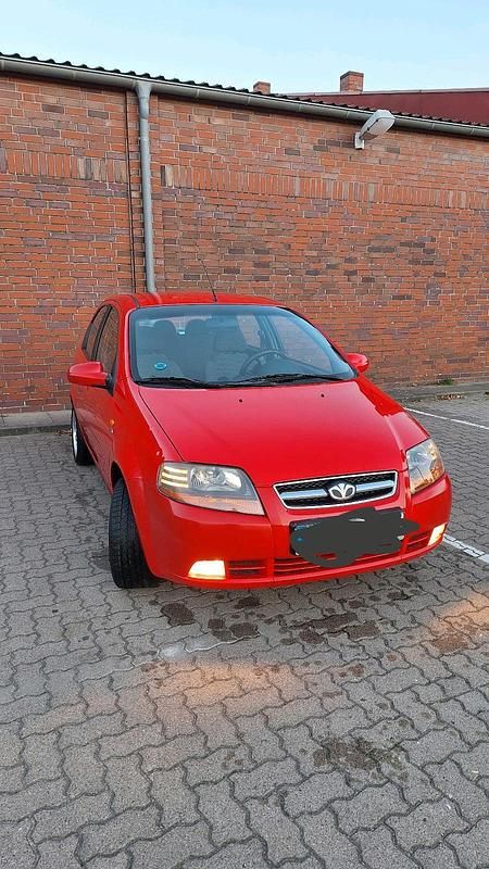 Rot Gebraucht 2004 Chevrolet Kalos SX Limousine | 2.000 € (Fairer Preis) - Bild 1/4