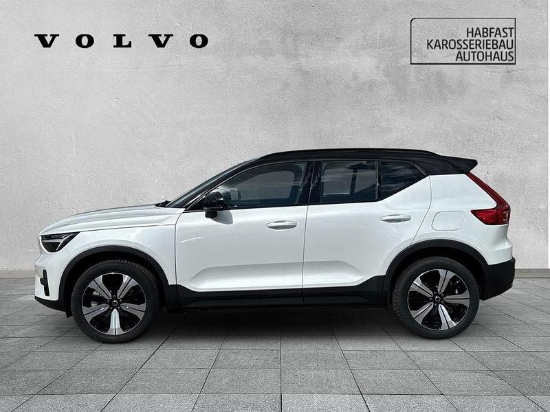 Gebraucht Volvo XC40 Plus 169 kW (231 PS) 2022 Crystal white / metallic SUV
