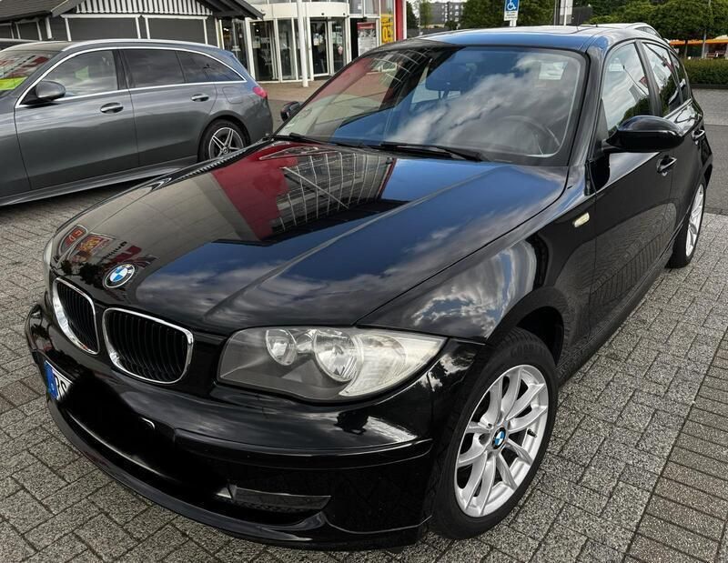 Schwarz Gebraucht 2008 BMW 118 Kleinwagen | 6.999 € (Teuer) - Bild 1/4