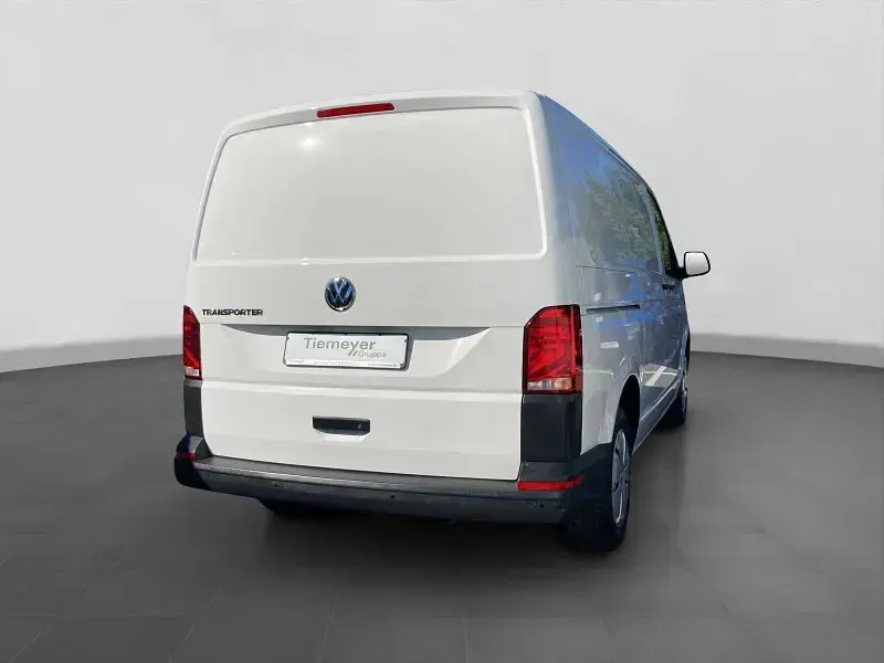 Gebraucht VW T6.1 110 PS (80 kW) 2023 Weiß Van