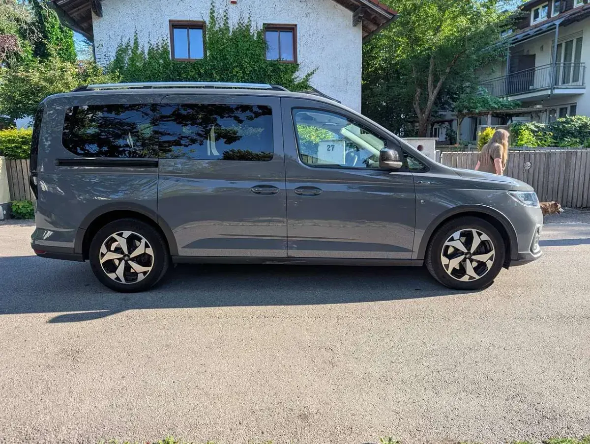 Gebraucht Ford Tourneo Connect Active 122 PS (89 kW) 2023 Grau Van / Kleinbus