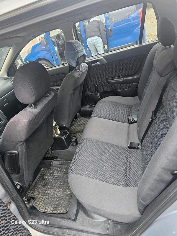 Gebraucht Opel Astra 90 PS (66 kW) 2001 Silber Kombi