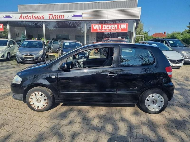 Second-hand VW Fox Refresh 54 CP (39 kW) 2010 Negru Hatchback