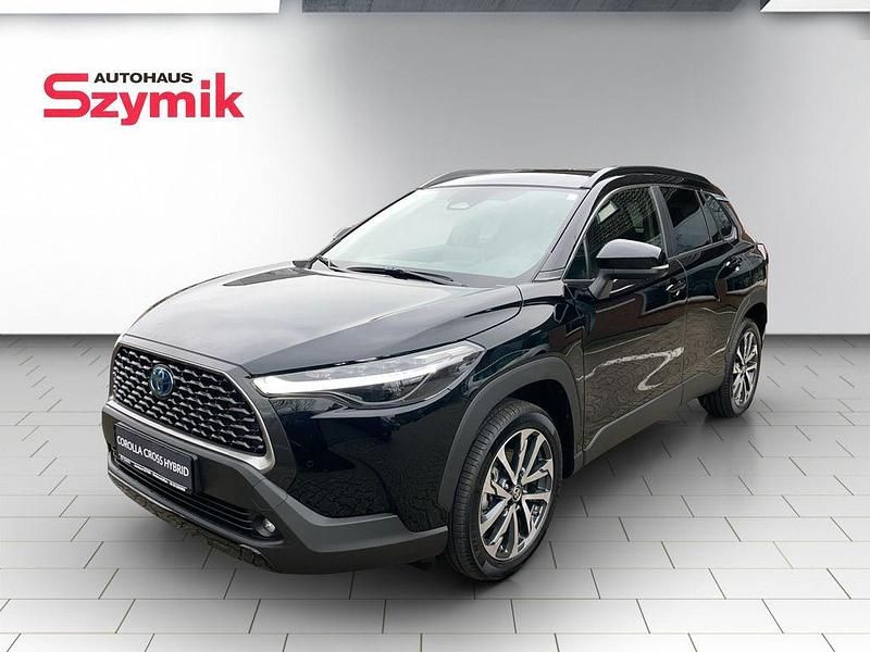 Neu Toyota Corolla Cross Style 140 PS (102 kW) 2025 Schwarz SUV