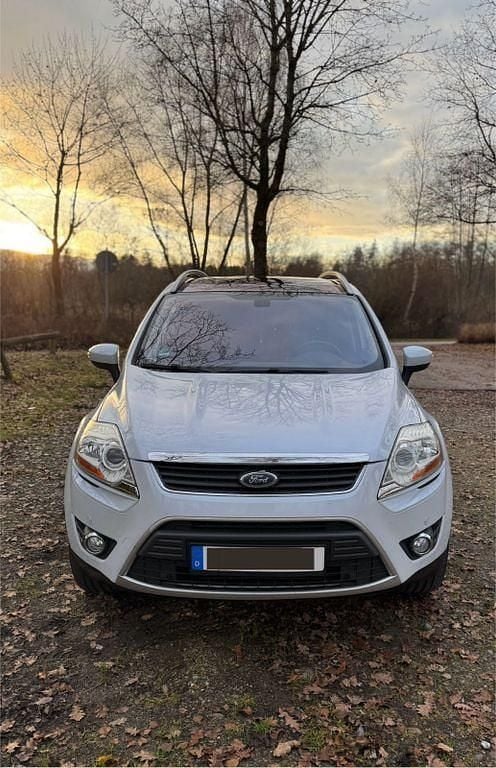 Weiß Gebraucht 2009 Ford Kuga Titanium SUV | 7.250 € (Fairer Preis) - Bild 1/4