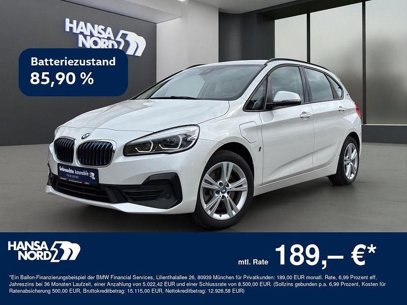 Weiß Gebraucht 2020 BMW 225 Active Tourer Sport Line Van / Kleinbus | 17.449 € (Fairer Preis) - Bild 1/4