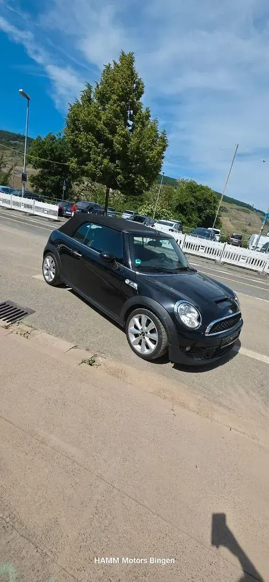 Käytetty Mini Cooper S Cabriolet 184 HP (135 kW) 2011 Musta Avoauto