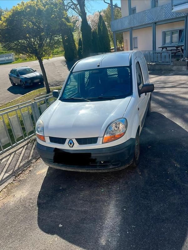 Second-hand Renault Kangoo 65 CP (47 kW) 2004 Alb Monovolum