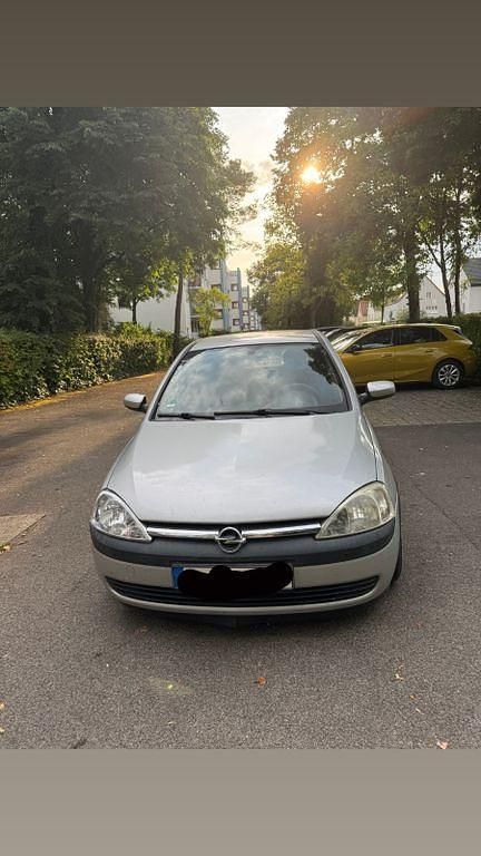 Silber Gebraucht 2002 Opel Corsa Limousine | 600 € (Superpreis) - Bild 1/4