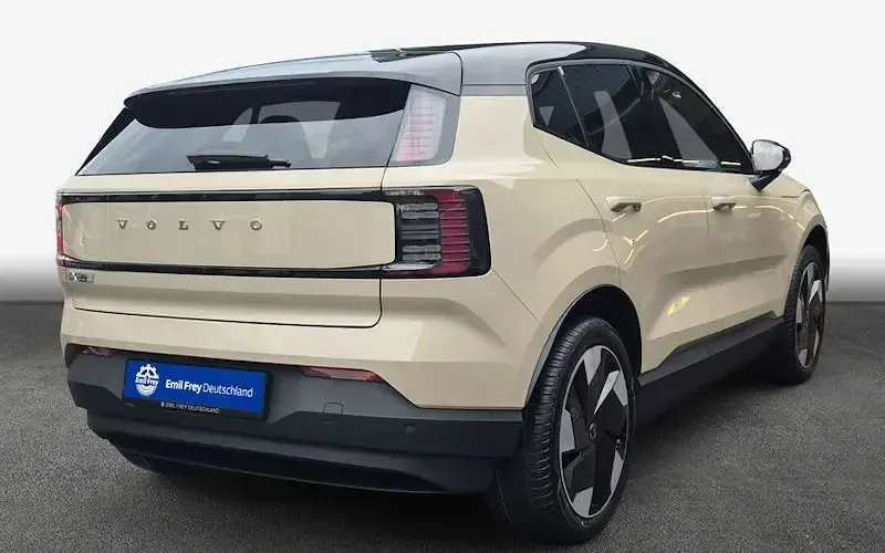 Neu Volvo EX30 Plus 200 kW (272 PS) 2026 Sand dune metallic SUV