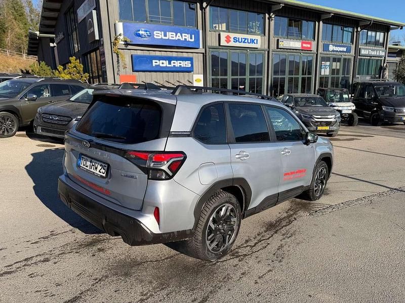 Gebraucht Subaru Forester Active 136 PS (100 kW) 2025 Ice silver (m) SUV