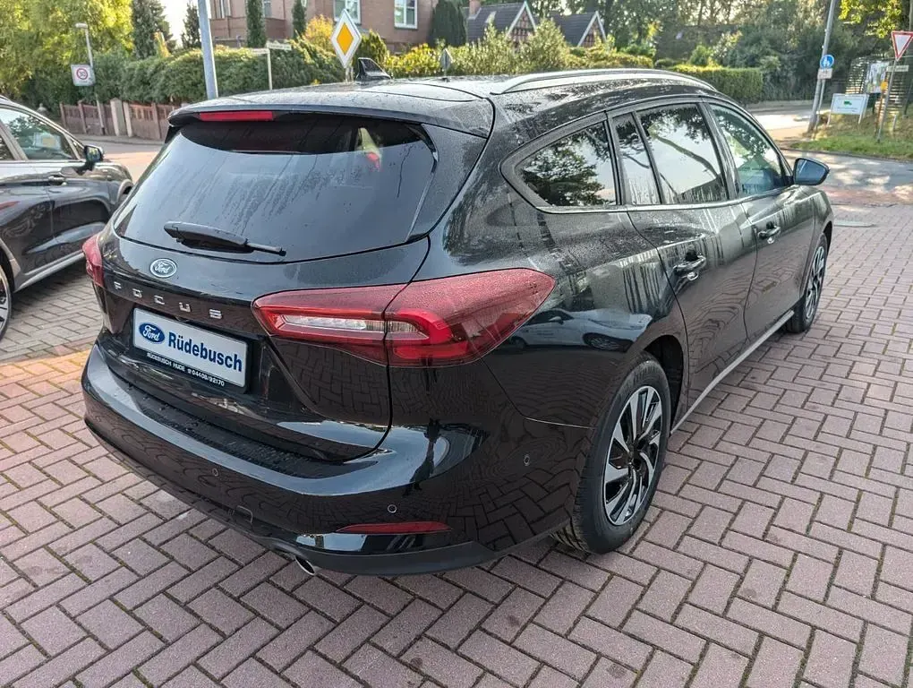 Usata Ford Focus Titanium 116 CV (85 kW) 2024 Nero Berlina