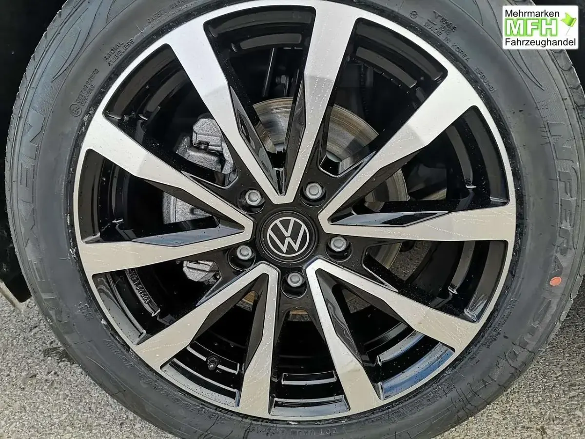 Neu VW Multivan Edition 150 PS (110 kW) 2025 Puregrey Van / Kleinbus