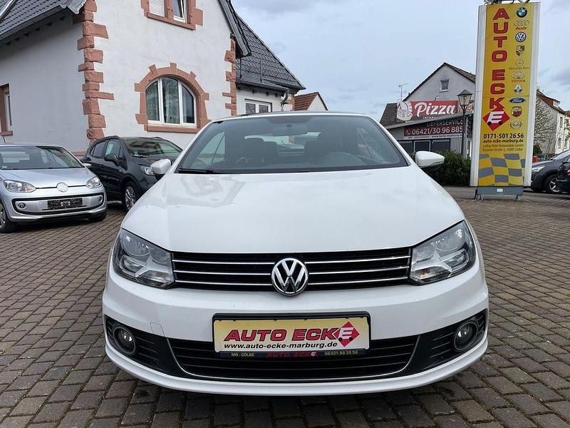 Usata VW Eos 122 CV (89 kW) 2011 Bianco Cabrio
