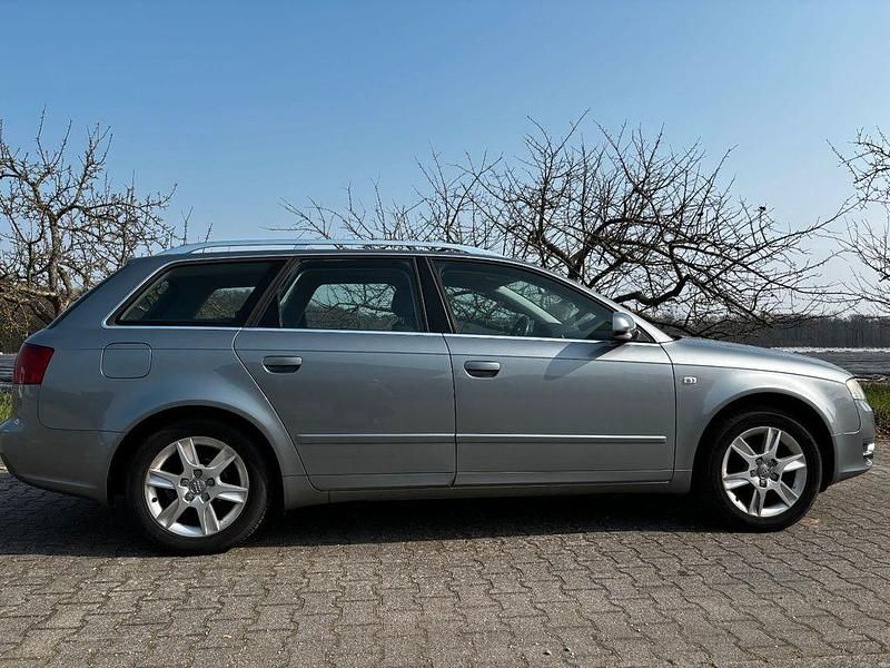 Gebraucht Audi A4 140 PS (102 kW) 2005 Grau Kombi