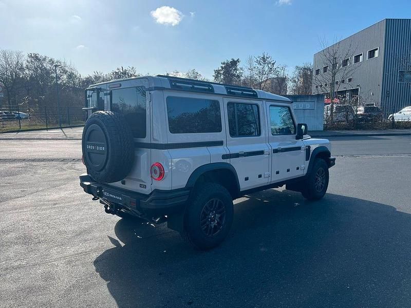 Gebraucht Ineos Grenadier 249 PS (183 kW) 2026 Magic mushroom (solid) Kombi