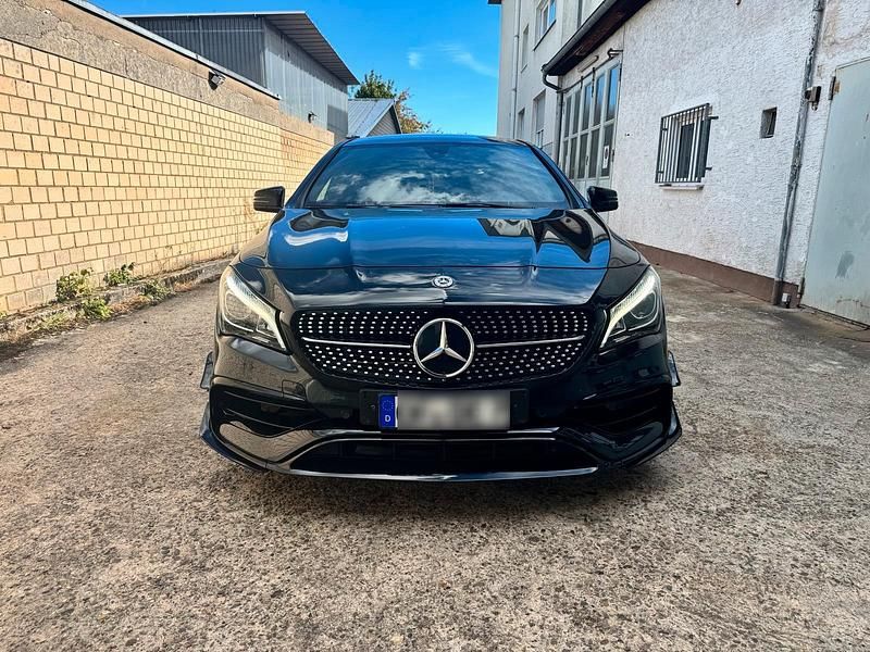Gebraucht Mercedes CLA45 AMG AMG 381 PS (280 kW) 2018 Schwarz Limousine