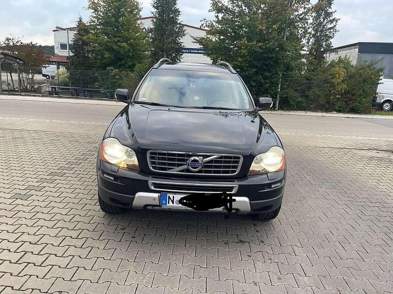 Schwarz Gebraucht 2010 Volvo XC90 SUV | 11.500 € (Etwas zu teuer) - Bild 1/4