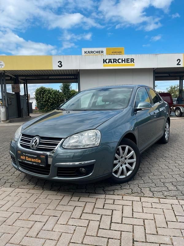 Grün Gebraucht 2007 VW Jetta Limousine | 2.900 € (Guter Preis) - Bild 1/4