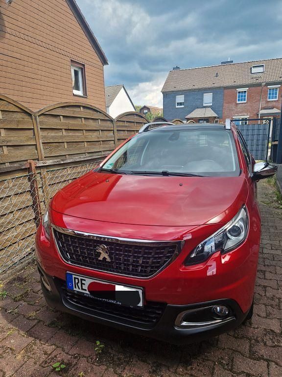 Rot Gebraucht 2017 Peugeot 2008 Style SUV | 10.500 € (Fairer Preis) - Bild 1/4