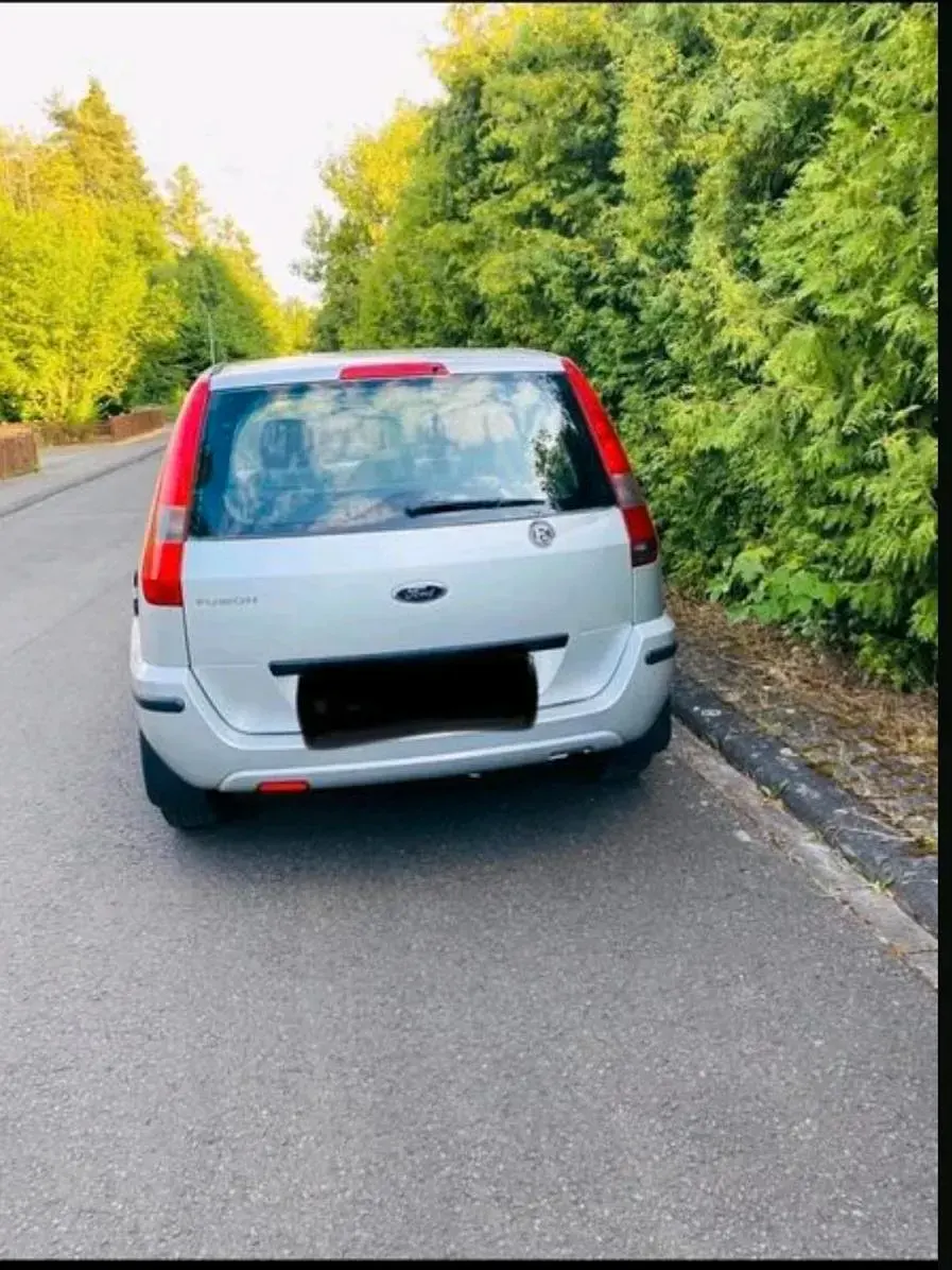 Gebraucht Ford Fusion 80 PS (58 kW) 2003 Silber Kleinwagen