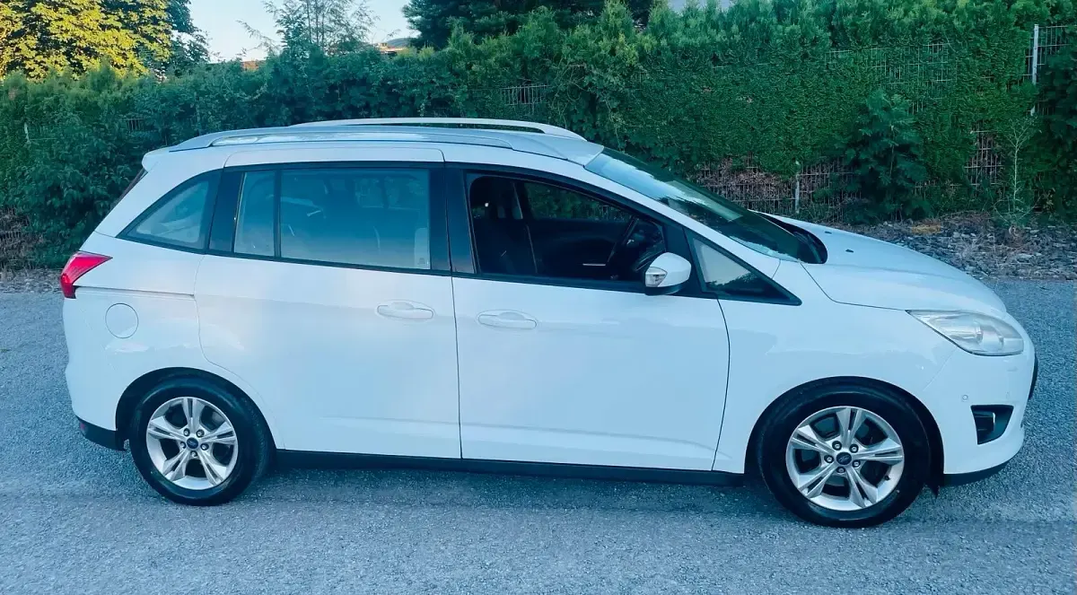 Gebraucht Ford Grand C-Max Titanium 150 PS (110 kW) 2013 Weiß Van / Kleinbus