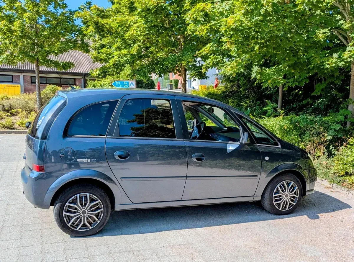 Gebraucht Opel Meriva 105 PS (77 kW) 2009 Blau Van / Kleinbus