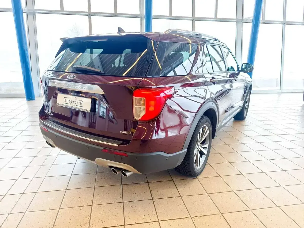 Gebraucht Ford Explorer Platinum 457 PS (336 kW) 2022 Kirschrot metallic SUV
