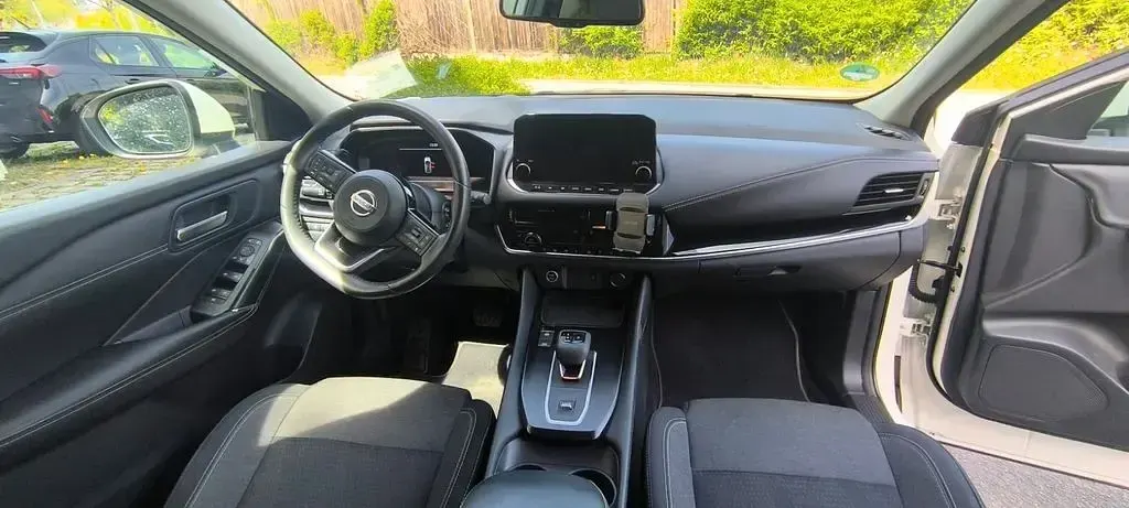 Gebraucht Nissan Qashqai 158 PS (116 kW) 2022 Weiß SUV