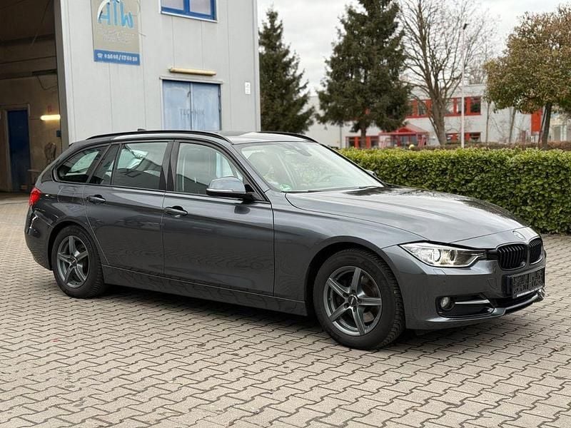 Gebraucht BMW 320 Sport Line 184 PS (135 kW) 2013 Grau Kombi