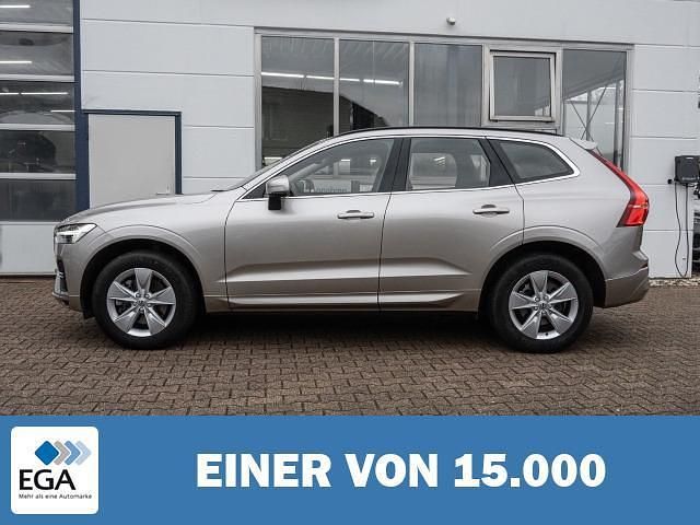 Gebraucht Volvo XC60 Core 197 PS (144 kW) 2023 Metallic SUV