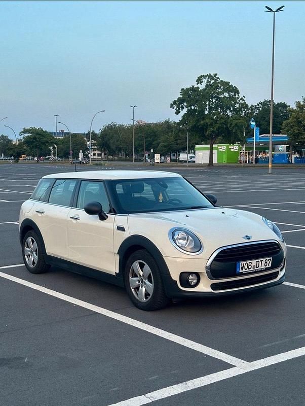 Grau Gebraucht 2018 Mini Clubman Kombi | 7.000 € - Bild 1/4