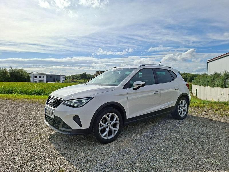 Gebraucht Seat Arona FR 110 PS (80 kW) 2023 Weiß SUV