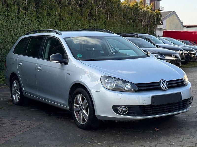 Gebraucht VW Golf VII Match 105 PS (77 kW) 2012 Silber Kombi