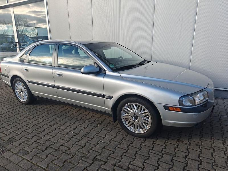 Silber Gebraucht 2001 Volvo S80 Limousine | 6.950 € (Teuer) - Bild 1/4