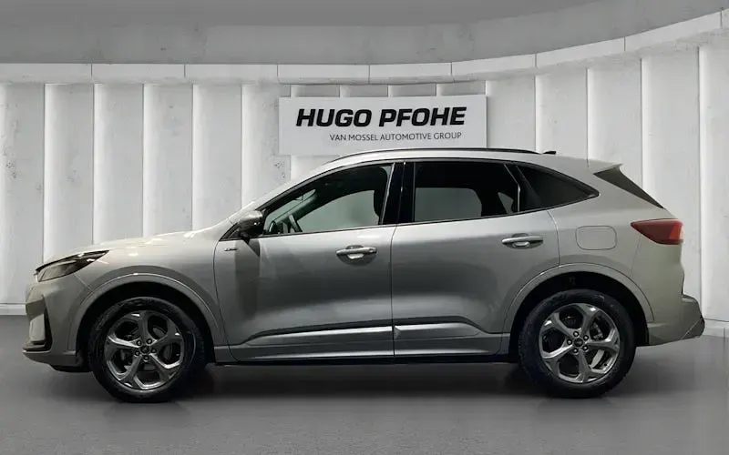 Gebraucht Ford Kuga ST-Line 186 PS (136 kW) 2025 Silber SUV