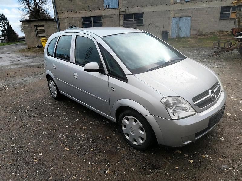 Gebraucht Opel Meriva 101 PS (74 kW) 2005 Silber Van / Kleinbus