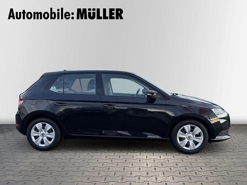 Gebraucht Skoda Fabia Cool Plus 60 PS (44 kW) 2021 Schwarz Limousine