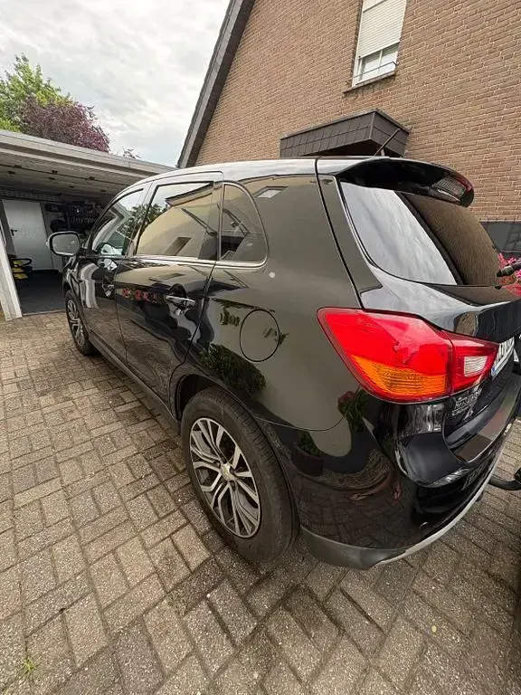 Gebraucht Mitsubishi ASX Diamant Edition 150 PS (110 kW) 2015 Schwarz SUV