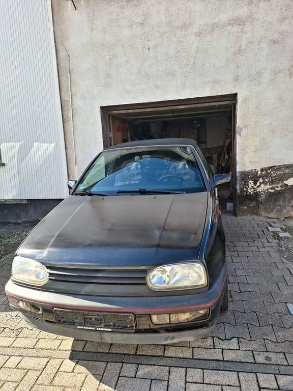 Schwarz Gebraucht 1996 VW Golf Cabriolet Cabrio | 2.500 € (Fairer Preis) - Bild 1/4