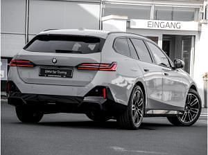 Neu BMW 520 M Sport 197 PS (144 kW) 2026 Grau (m brooklyn grau) Kombi