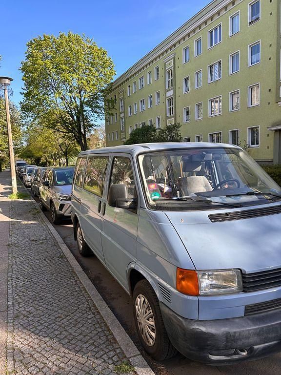 Second-hand VW T4 84 CP (61 kW) 1996 Albastru Van