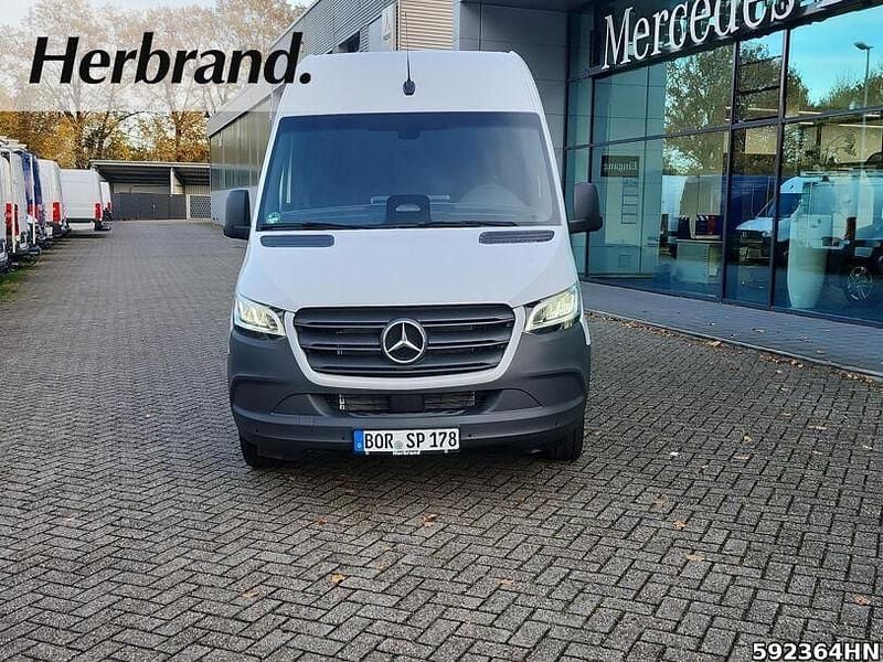 Gebraucht Mercedes Sprinter 190 PS (139 kW) 2025 Weiss Van
