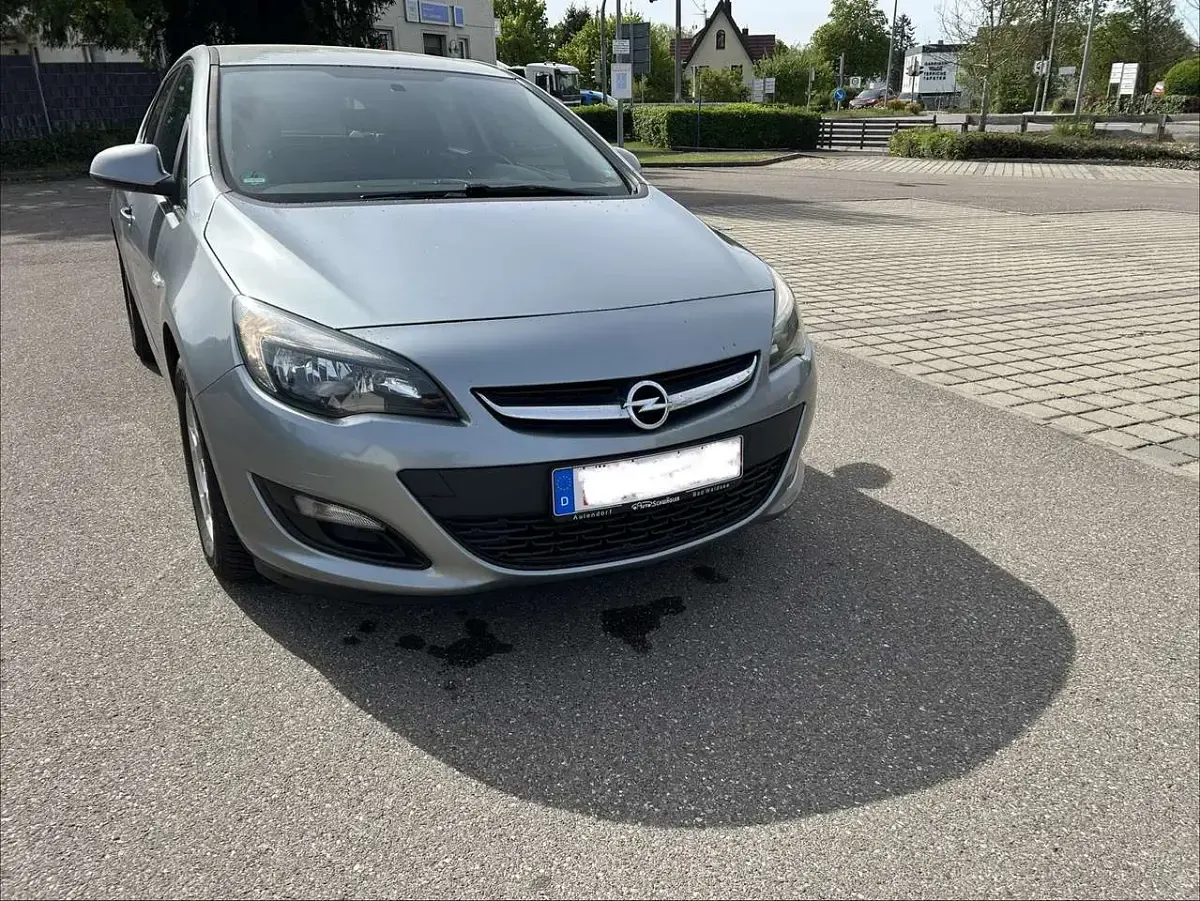 Second-hand Opel Astra 110 CP (80 kW) 2013 Gri Berlinǎ