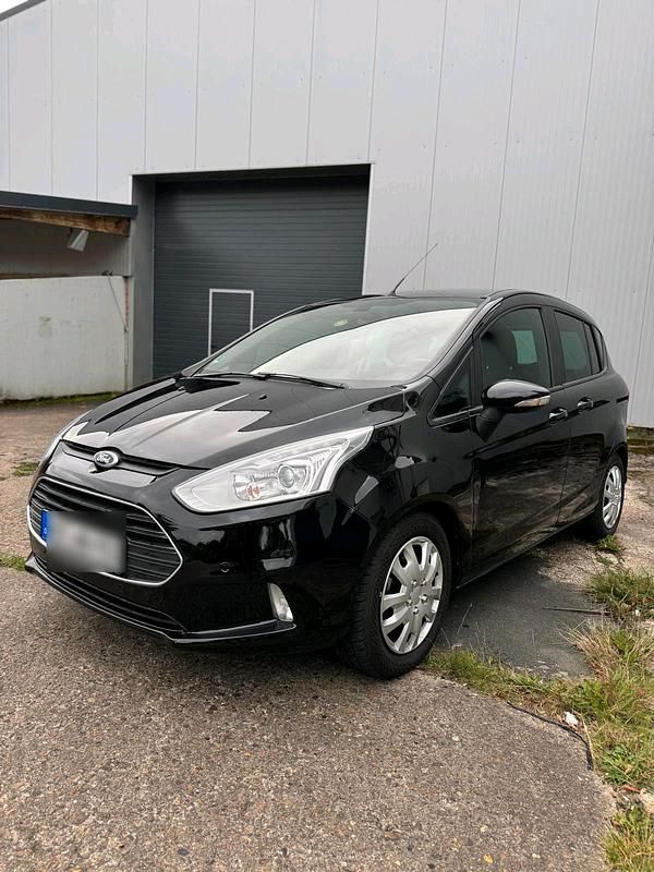 Schwarz Gebraucht 2015 Ford B-MAX Van / Kleinbus | 5.990 € (Teuer) - Bild 1/4