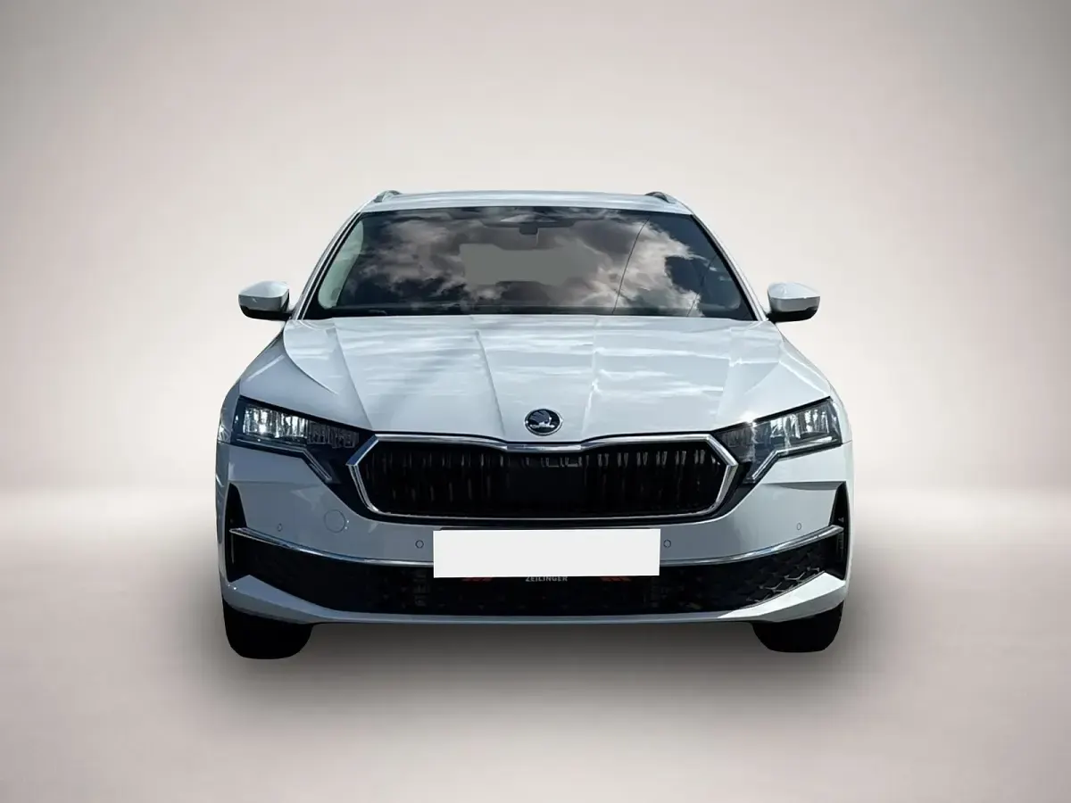 Gebraucht Skoda Octavia Selection 150 PS (110 kW) 2025 Weiß Kombi